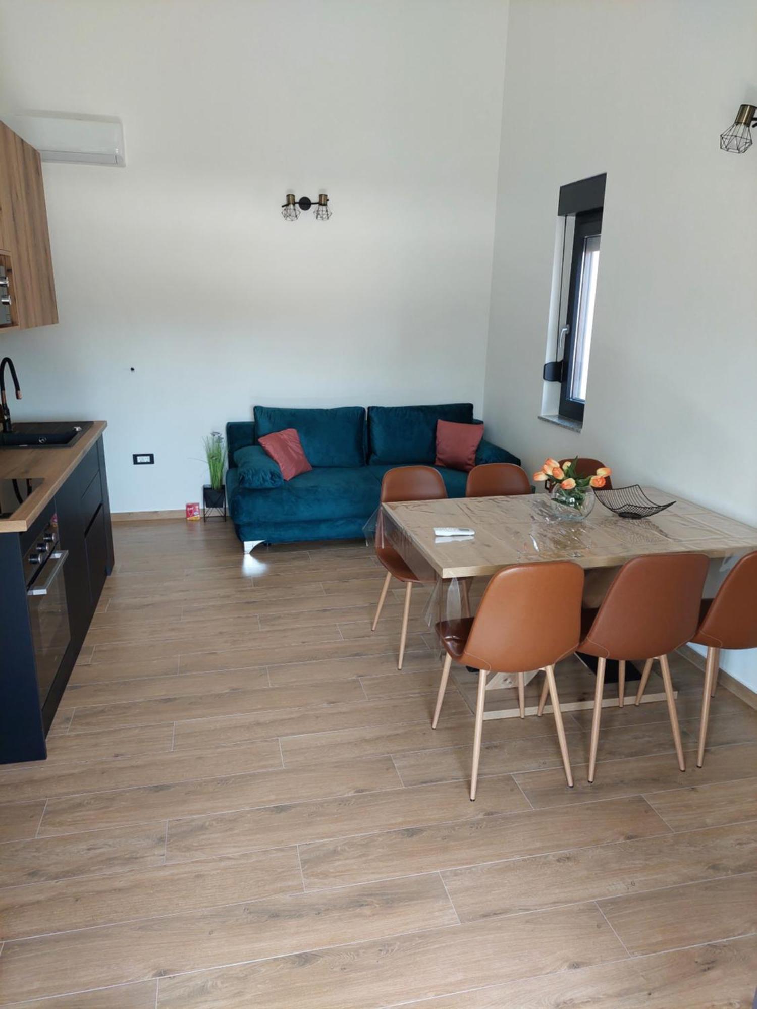 Apartmani Karla Paklenica Starigrad Paklenica Exterior foto