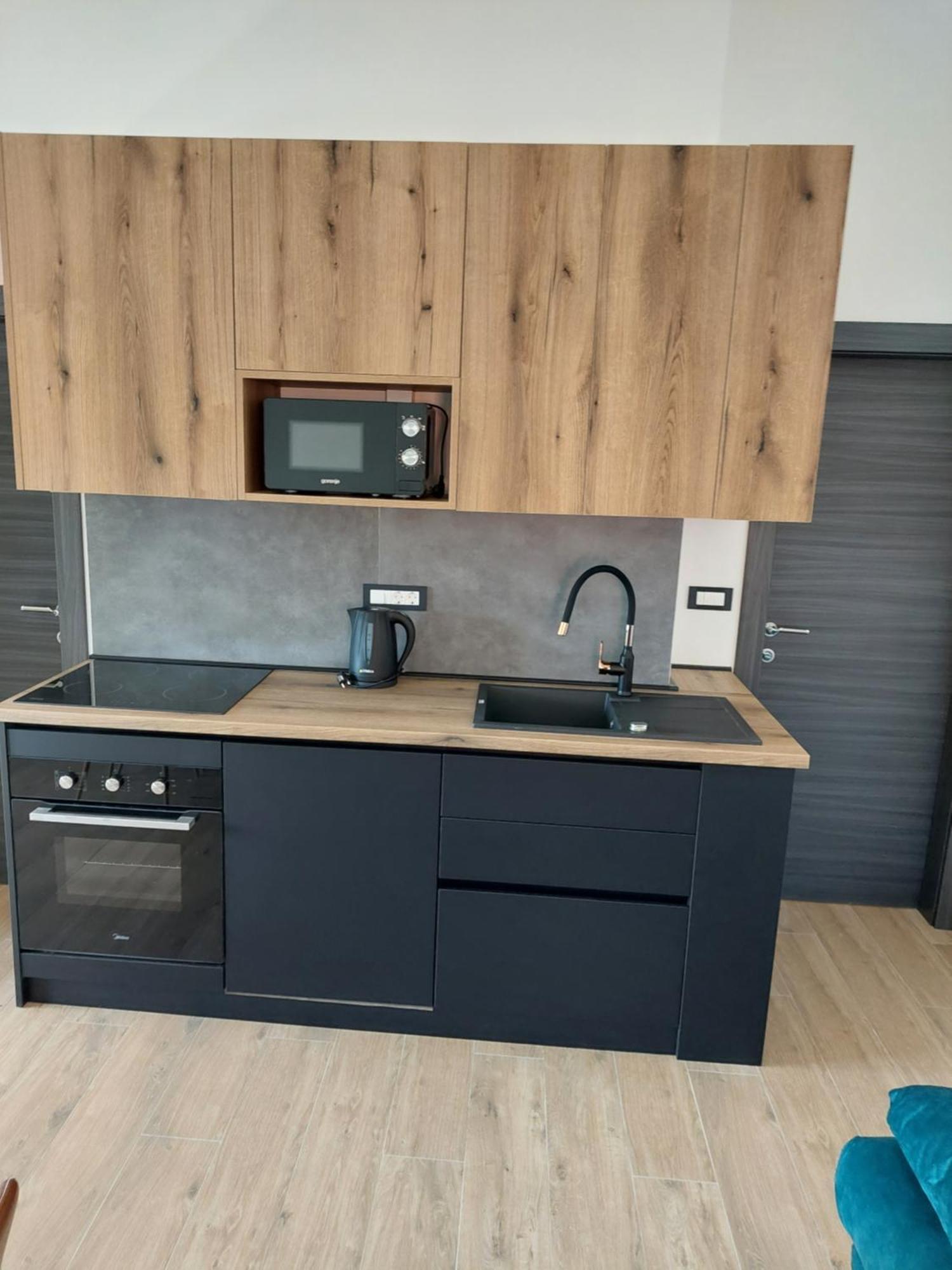 Apartmani Karla Paklenica Starigrad Paklenica Exterior foto